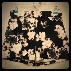 Express shorts with pockets